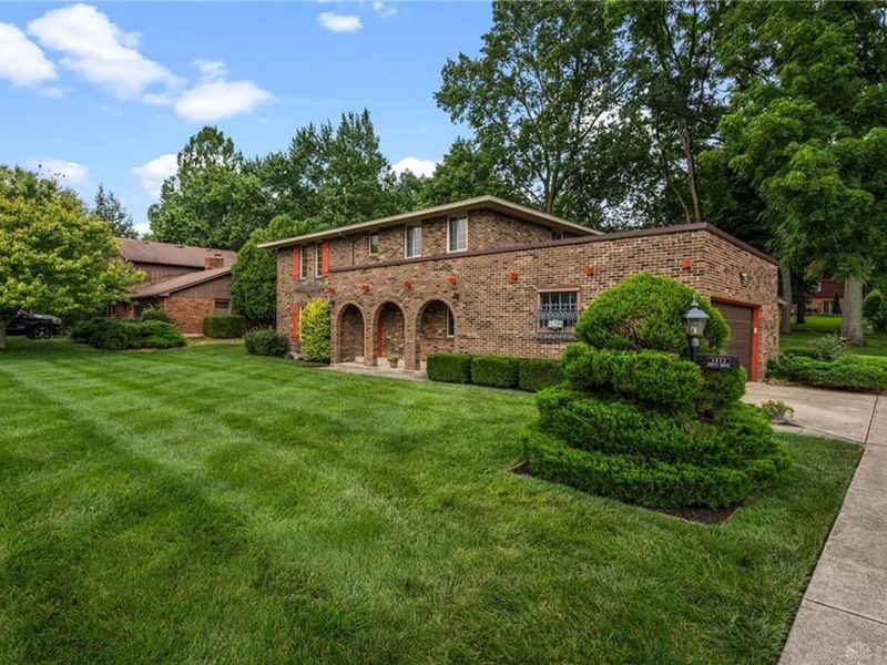 2822 Rhett Drive, Beavercreek, OH 45434 Photo 3