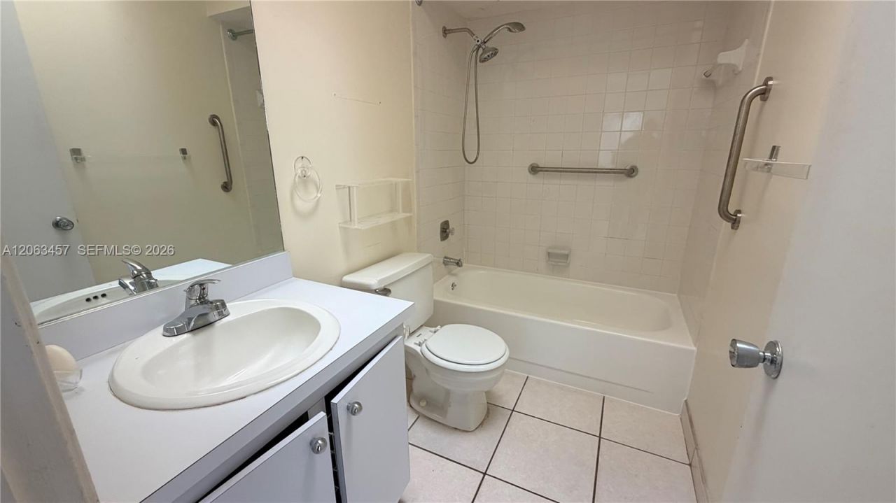 13325 SW 100th Ter, Miami, FL 33186 Photo