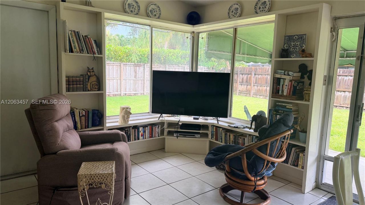 13325 SW 100th Ter, Miami, FL 33186 Photo