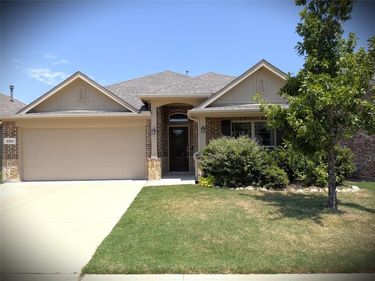 9324 Bronze Meadow Drive, Fort Worth, TX 76131