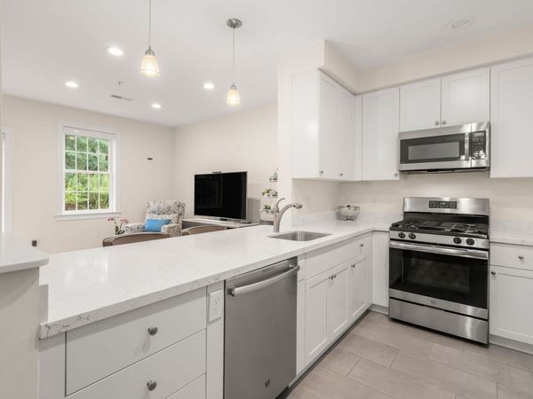 70 Endicott St, Unit 1105, Norwood, MA 02062