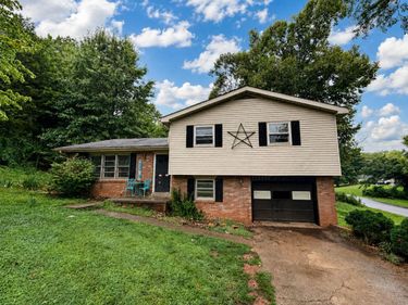 341 Twin Rivers Drive, Bronston, KY 42518