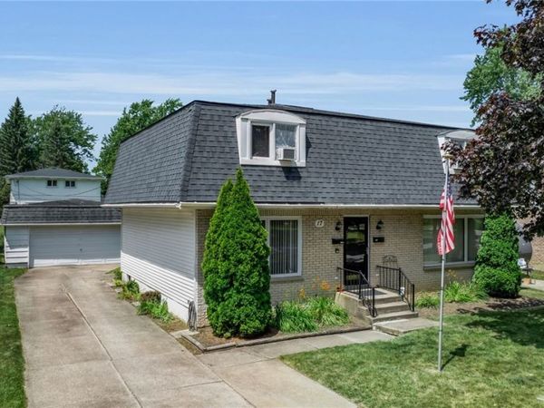 17 W Summerset Lane , Buffalo, NY 14228