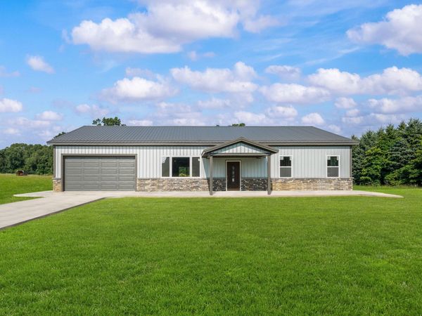 219 Knott, Niles, MI 49120