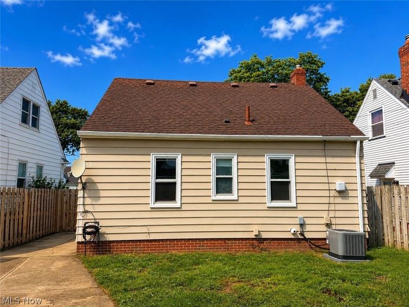 5811 Allanwood Drive, Parma, OH 44129 Photo 30