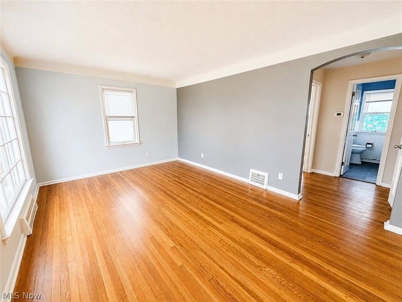5811 Allanwood Drive, Parma, OH 44129 Photo 8