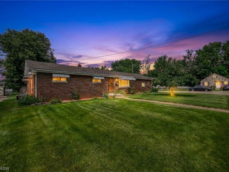 1931 Taft Avenue NE, Canton, OH 44705 Photo 3