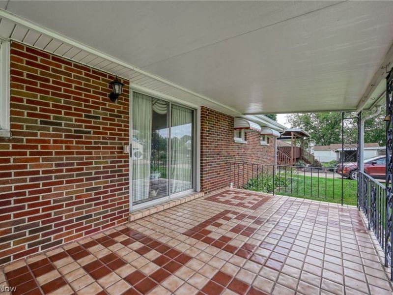 1931 Taft Avenue NE, Canton, OH 44705 Photo 4