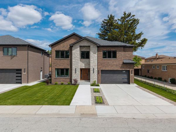 8348 W Farragut Avenue , Norridge, IL 60706
