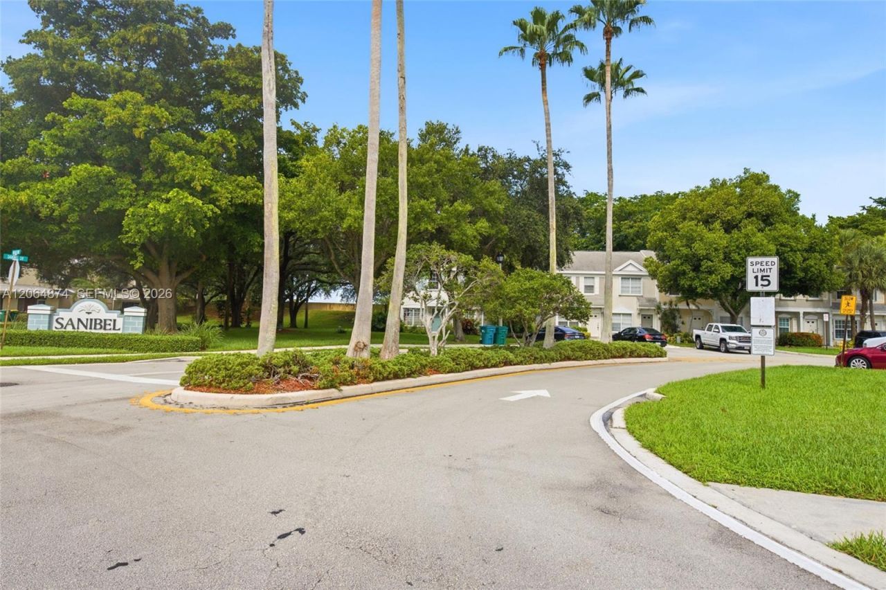 7939 Sanibel Dr , Tamarac, FL 33321 Photo