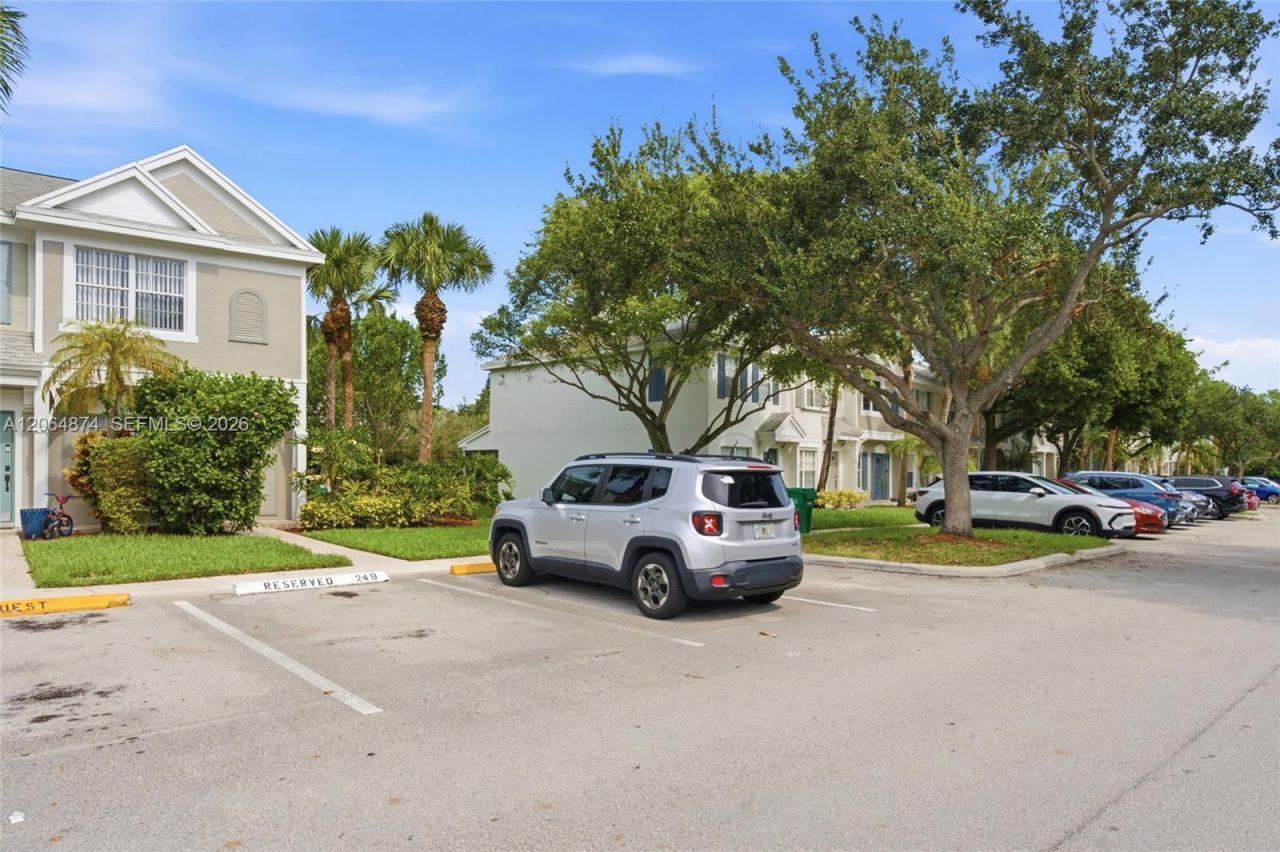 7939 Sanibel Dr , Tamarac, FL 33321 Photo
