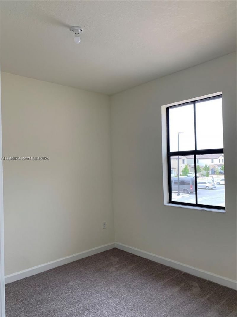 11089 W 34th Ct, Unit 11089, Hialeah, FL 33018 Photo
