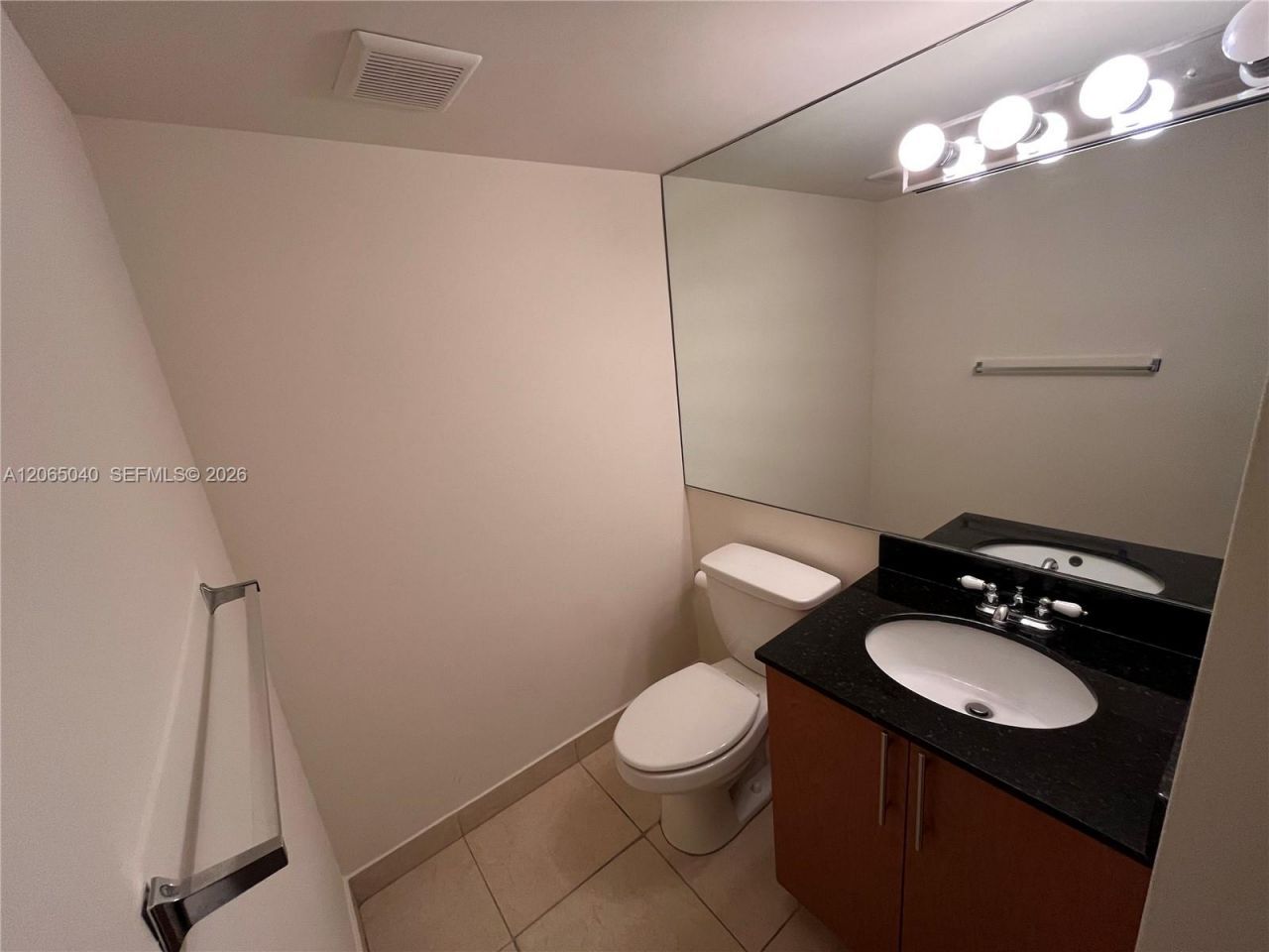 1605 Bay Rd , Unit 403, Miami Beach, FL 33139 Photo