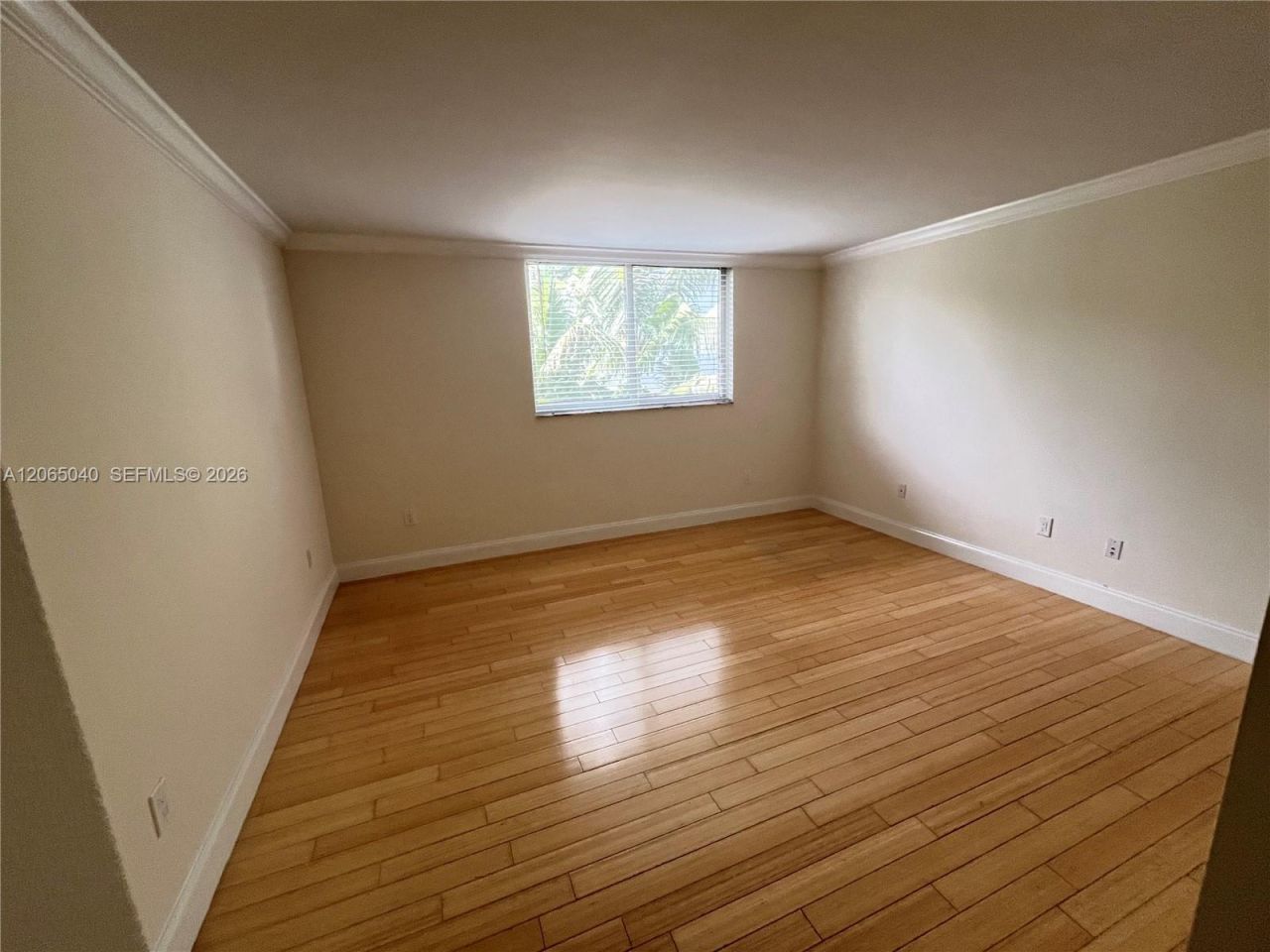 1605 Bay Rd , Unit 403, Miami Beach, FL 33139 Photo
