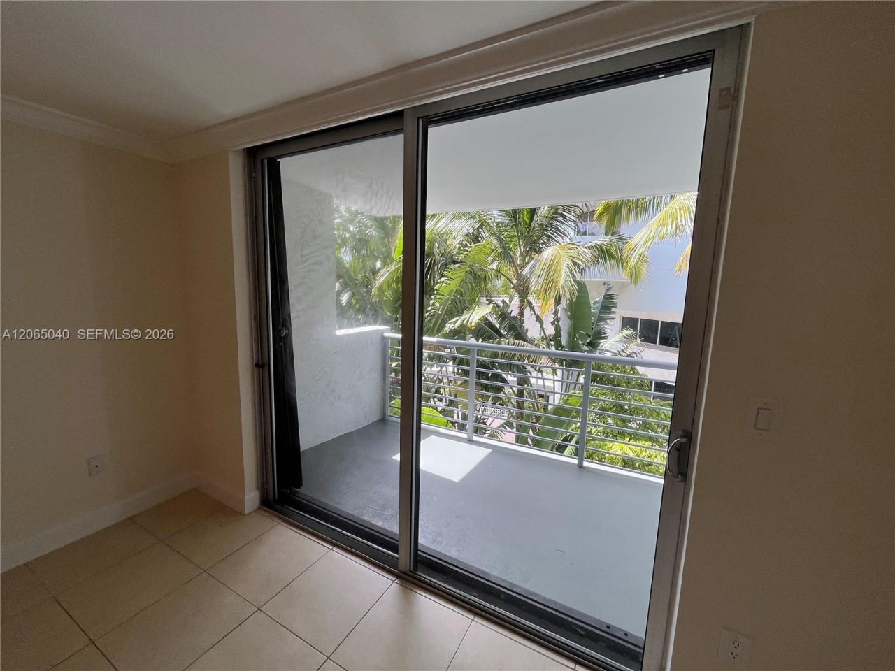 1605 Bay Rd , Unit 403, Miami Beach, FL 33139 Photo