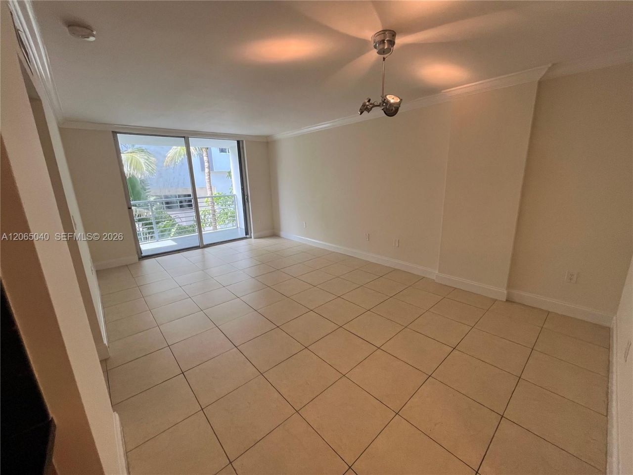 1605 Bay Rd , Unit 403, Miami Beach, FL 33139 Photo