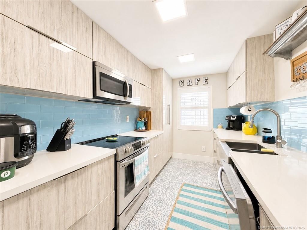 10044 S Ocean Drive, Unit 908, Jensen Beach, FL 34957 Photo