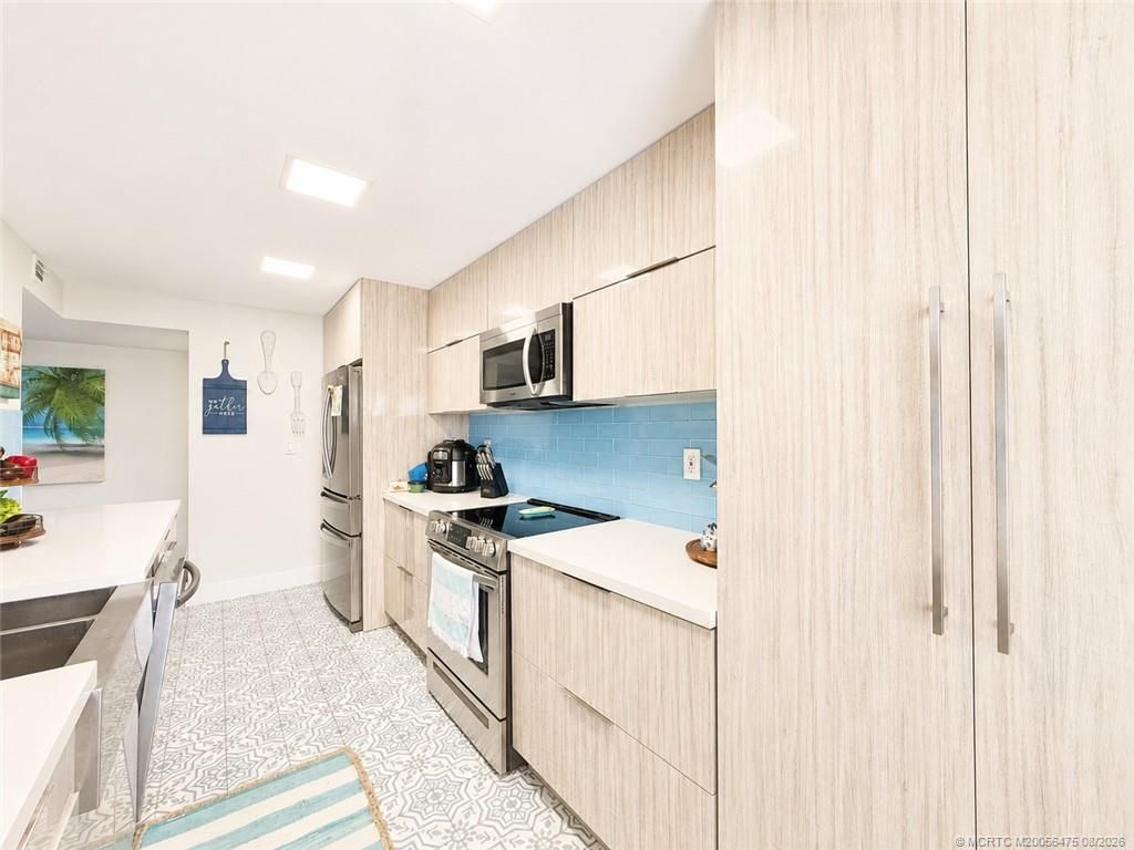 10044 S Ocean Drive, Unit 908, Jensen Beach, FL 34957 Photo