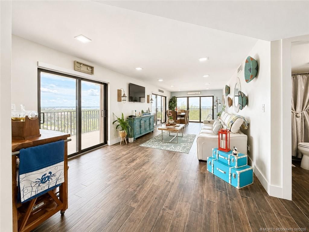 10044 S Ocean Drive, Unit 908, Jensen Beach, FL 34957 Photo