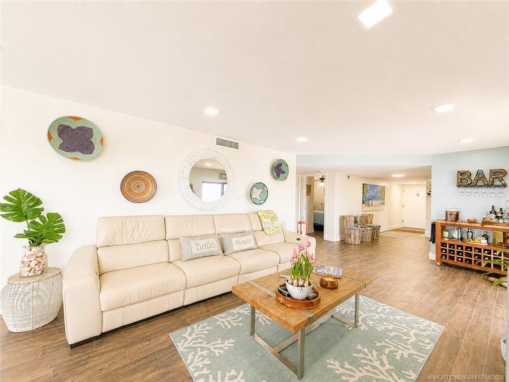 10044 S Ocean Drive, Unit 908, Jensen Beach, FL 34957 Photo