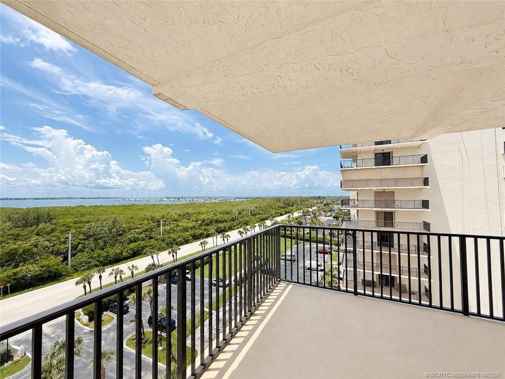 10044 S Ocean Drive, Unit 908, Jensen Beach, FL 34957 Photo