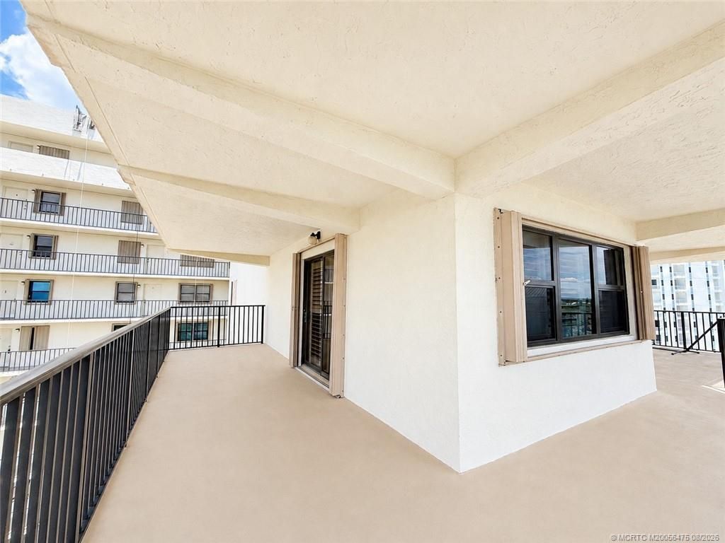 10044 S Ocean Drive, Unit 908, Jensen Beach, FL 34957 Photo