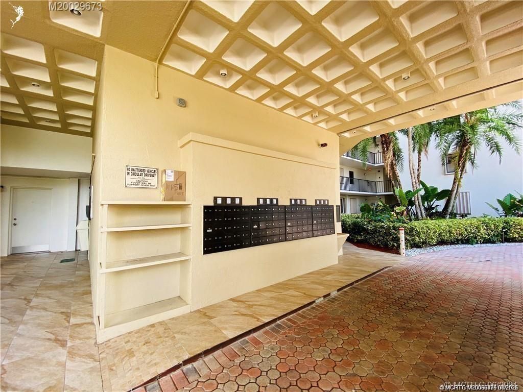 10044 S Ocean Drive, Unit 908, Jensen Beach, FL 34957 Photo