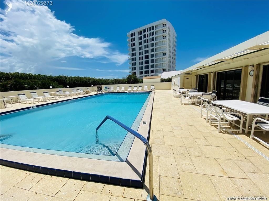 10044 S Ocean Drive, Unit 908, Jensen Beach, FL 34957 Photo