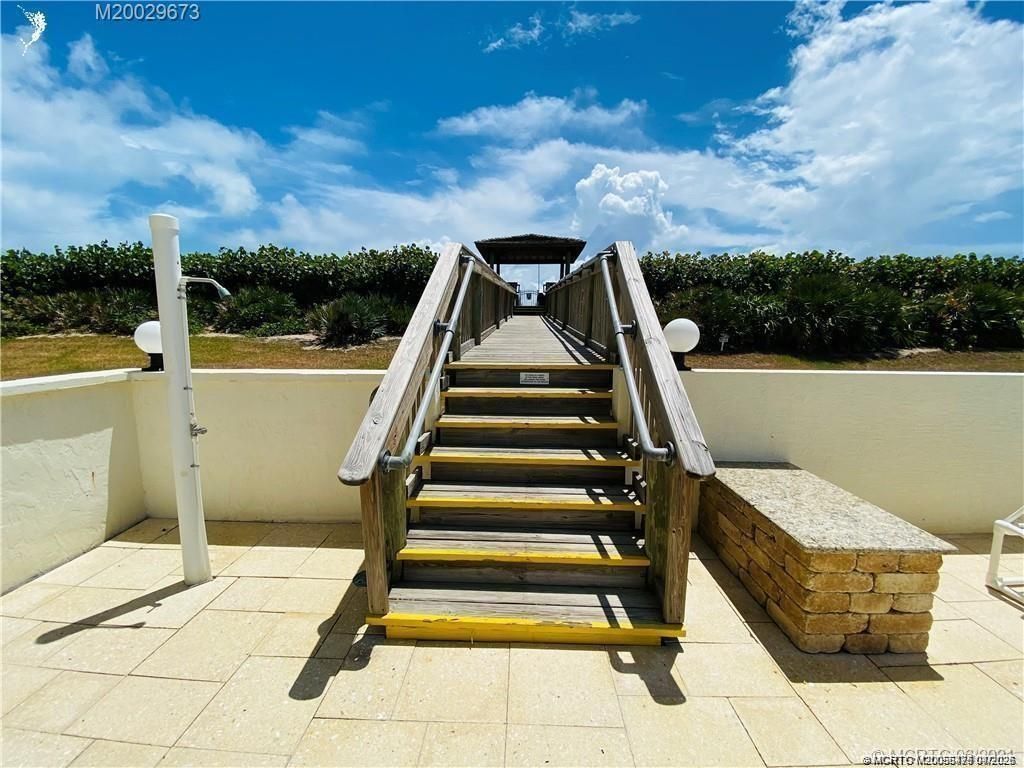 10044 S Ocean Drive, Unit 908, Jensen Beach, FL 34957 Photo