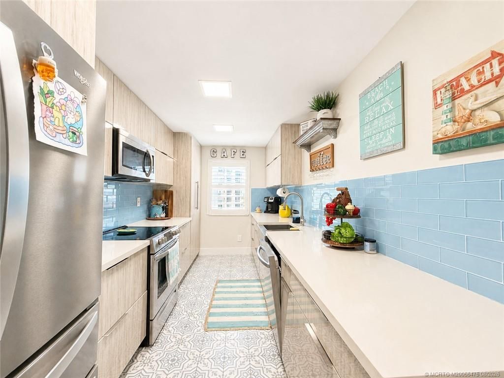 10044 S Ocean Drive, Unit 908, Jensen Beach, FL 34957 Photo
