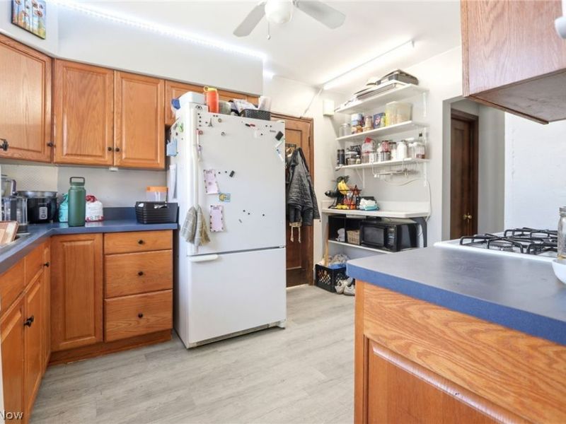 3319 W 111th Street , Cleveland, OH 44111 Photo 12