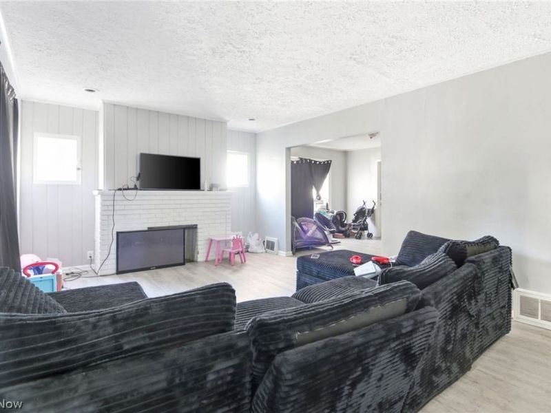 3319 W 111th Street , Cleveland, OH 44111 Photo 23