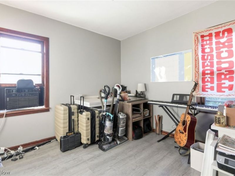 3319 W 111th Street , Cleveland, OH 44111 Photo 3