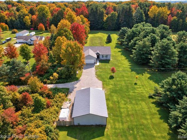7600 Pine Grove Circle, Millington Township, Mi 48746