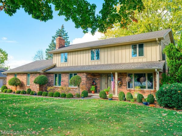 9201 Burning Tree Drive, Grand Blanc, Mi 48439