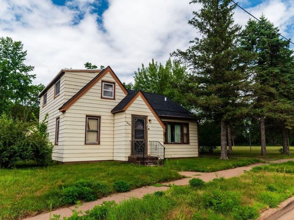 1520 9th Street , Eau Claire, WI 54703