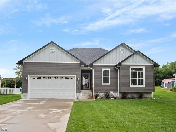 4463 Cloverlane Avenue NW, Champion, OH 44483