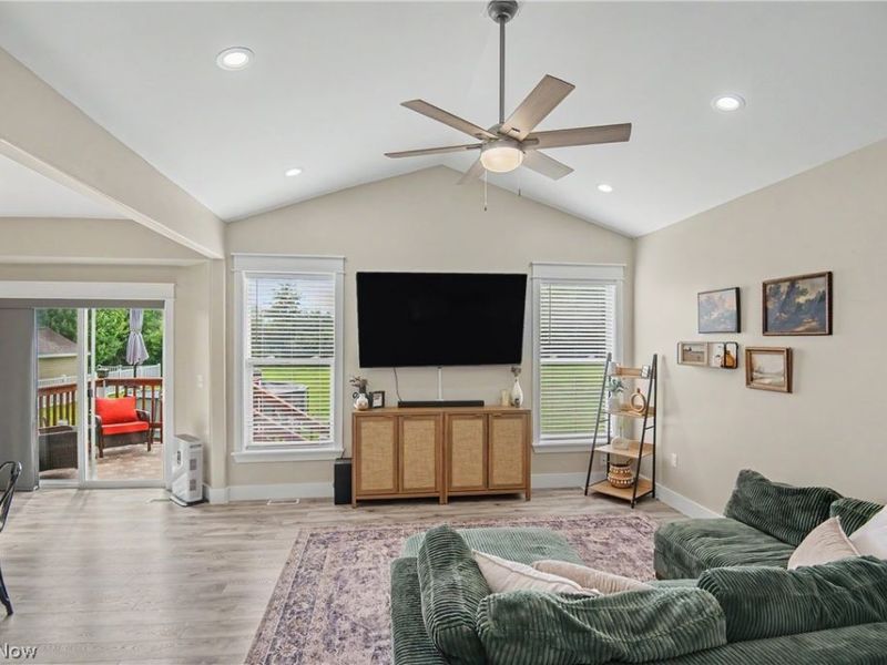 4463 Cloverlane Avenue NW, Champion, OH 44483 Photo 9