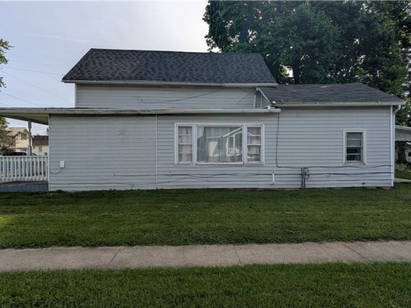 30 Auburn Avenue, Shelby, OH 44875 Photo 3