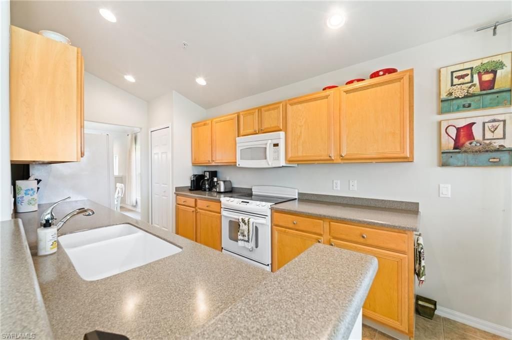 11620 Navarro Way , Unit 2408, Fort Myers, FL 33908 Photo