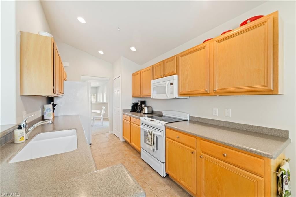 11620 Navarro Way , Unit 2408, Fort Myers, FL 33908 Photo