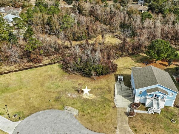 Sarah's Lane, Waveland, MS 39576