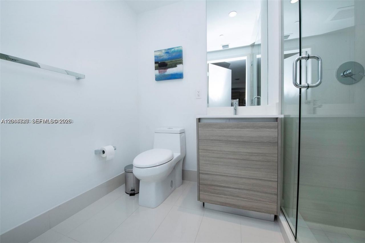 121 NE 34th St , Unit 806, Miami, FL 33137 Photo