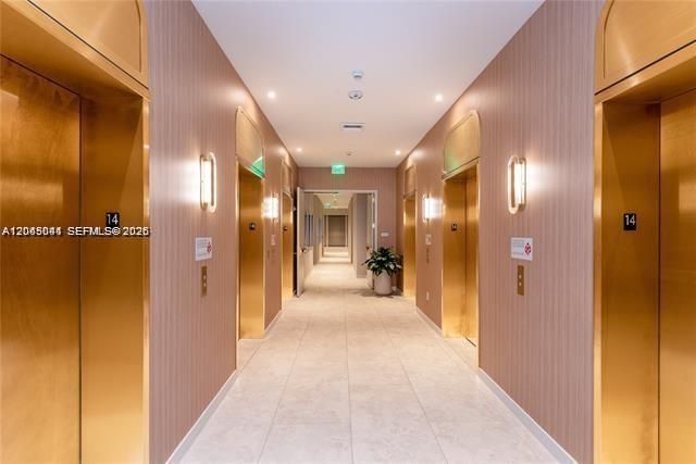 77 SE 5th St , Unit 1704, Miami, FL 33131 Photo