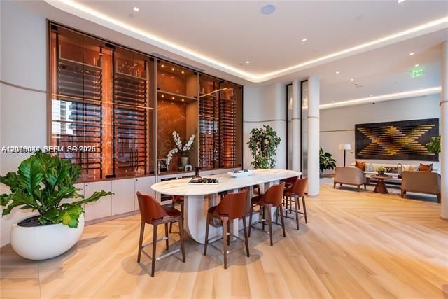 77 SE 5th St , Unit 1704, Miami, FL 33131 Photo