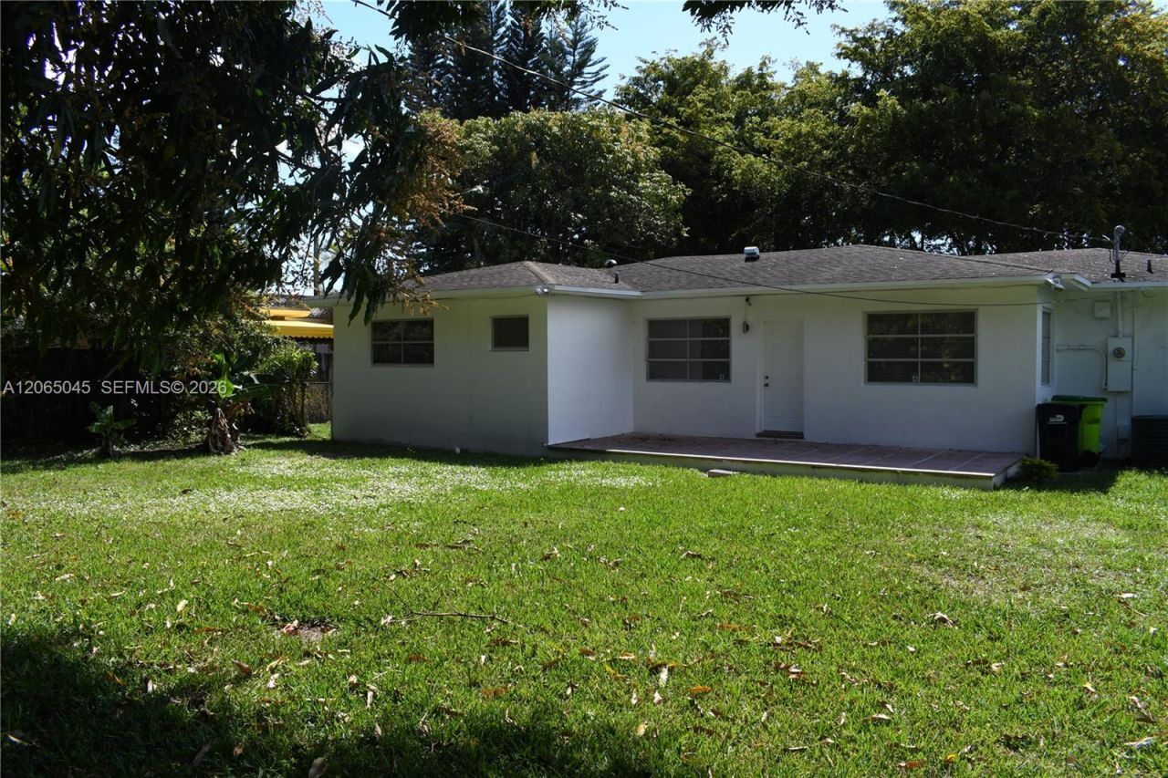 33 NW 87th St , El Portal, FL 33150 Photo