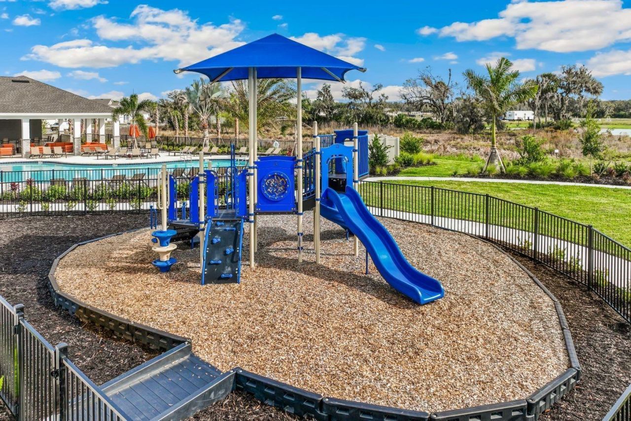 15831 8th Place E, Bradenton, FL 34212 Photo