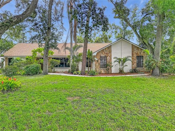 12721 N ARMENIA AVENUE , TAMPA, FL 33612
