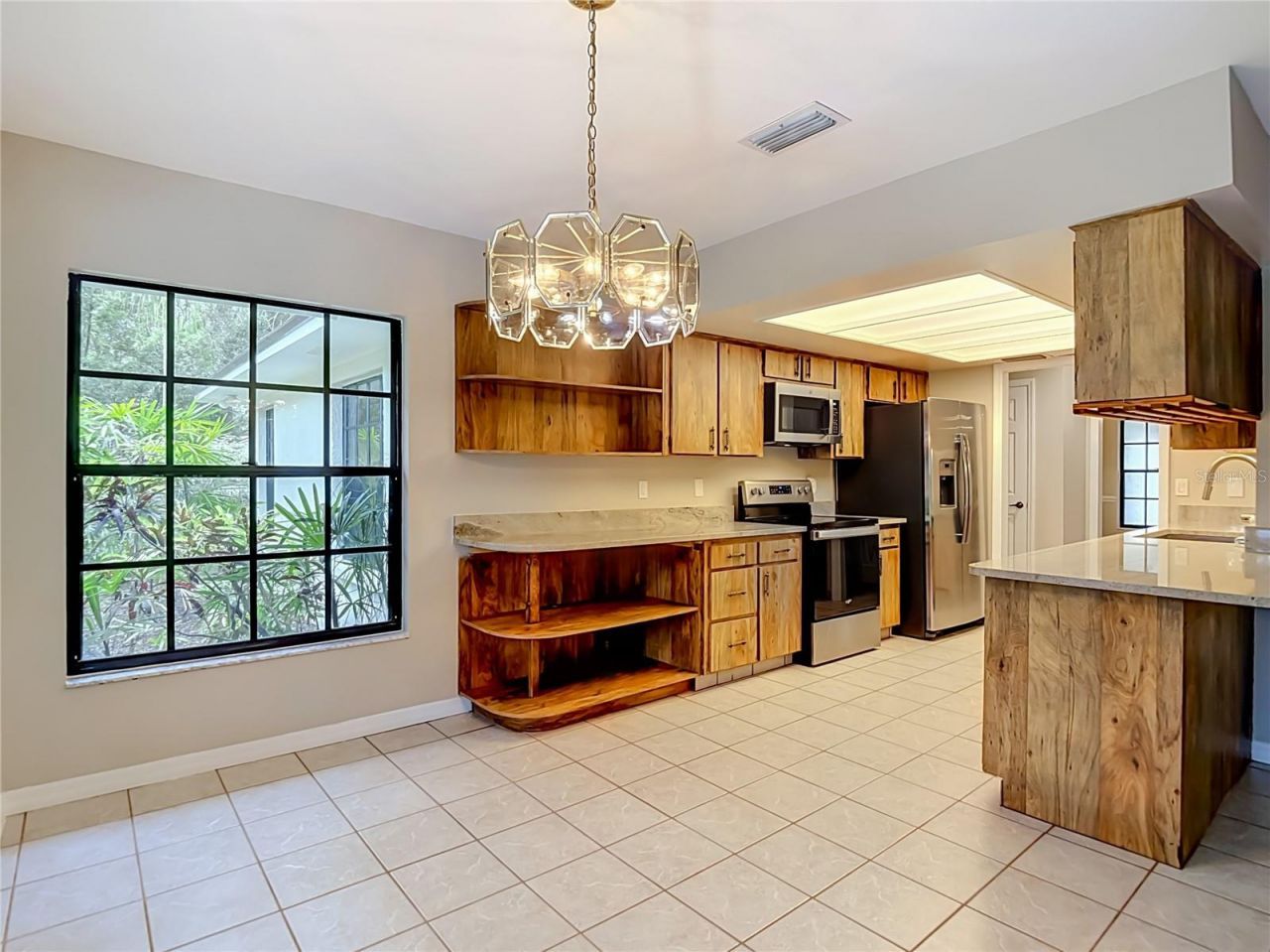12721 N Armenia Avenue, Tampa, FL 33612 Photo