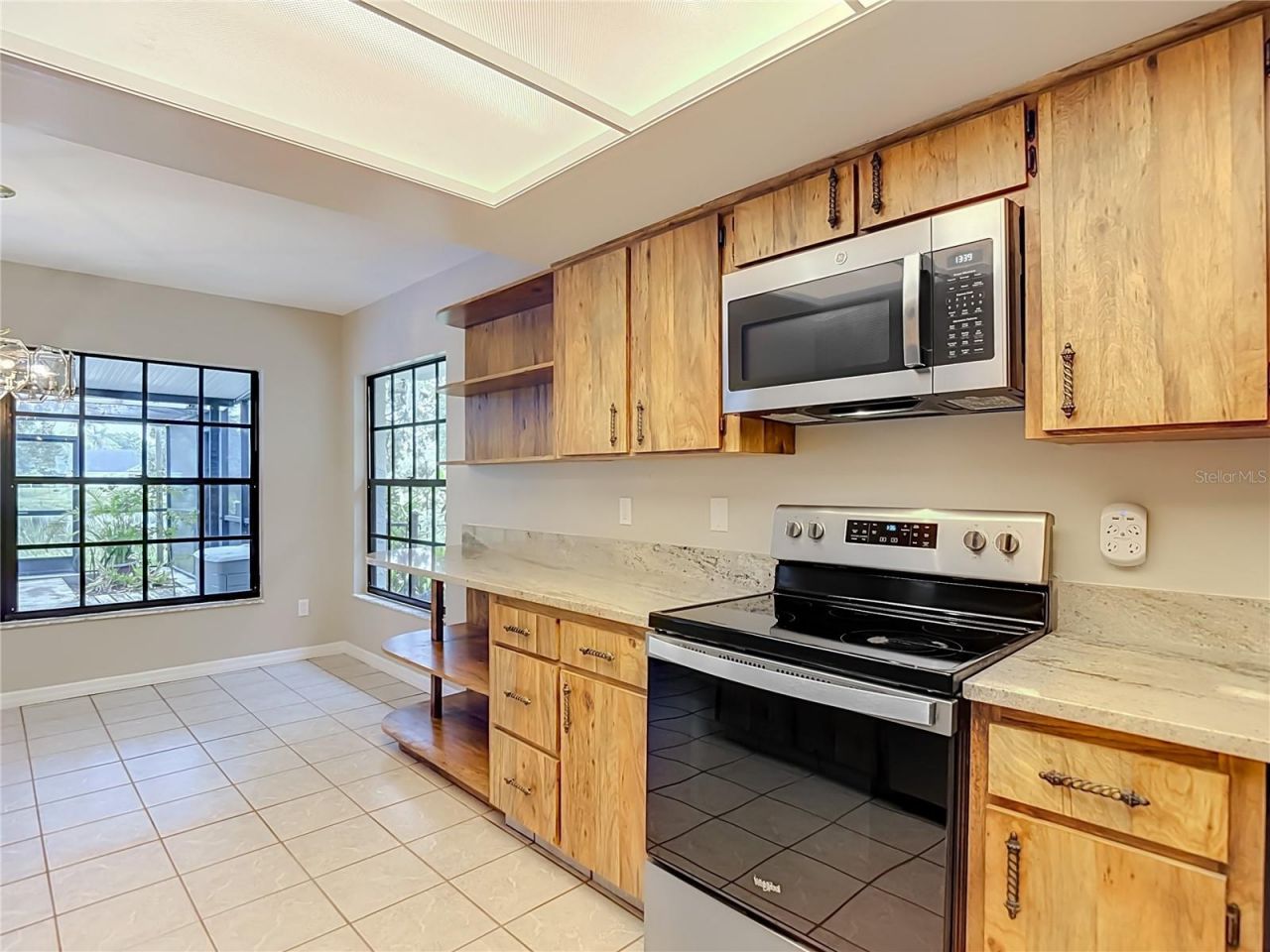 12721 N Armenia Avenue, Tampa, FL 33612 Photo